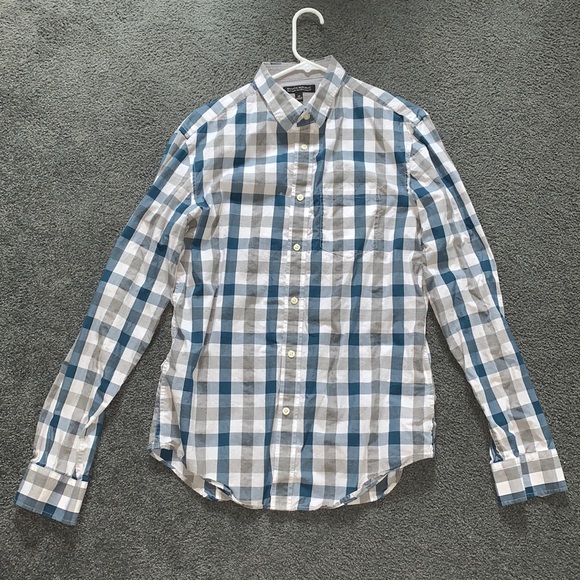 Banana Republic Soft Wash Tailored Slim Fit Shirt - Picture 1 of 4